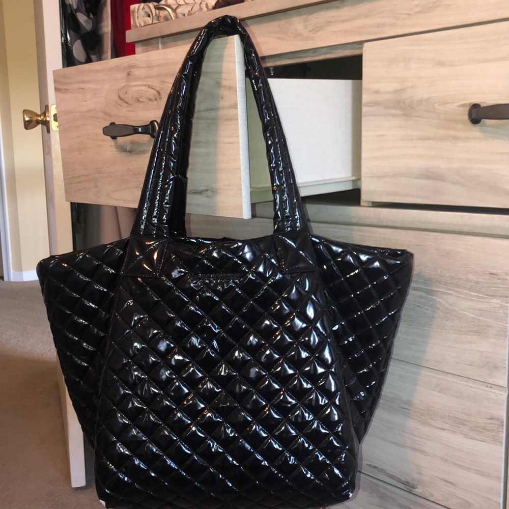 Medium Metro Quilted Lacquer Tote